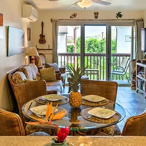 Pristine With Balcony Walk To Beach! Apartment